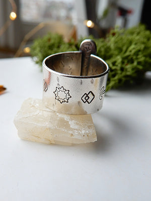 Totem Ring