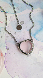 Corazón Rose Quartz Heart Necklace