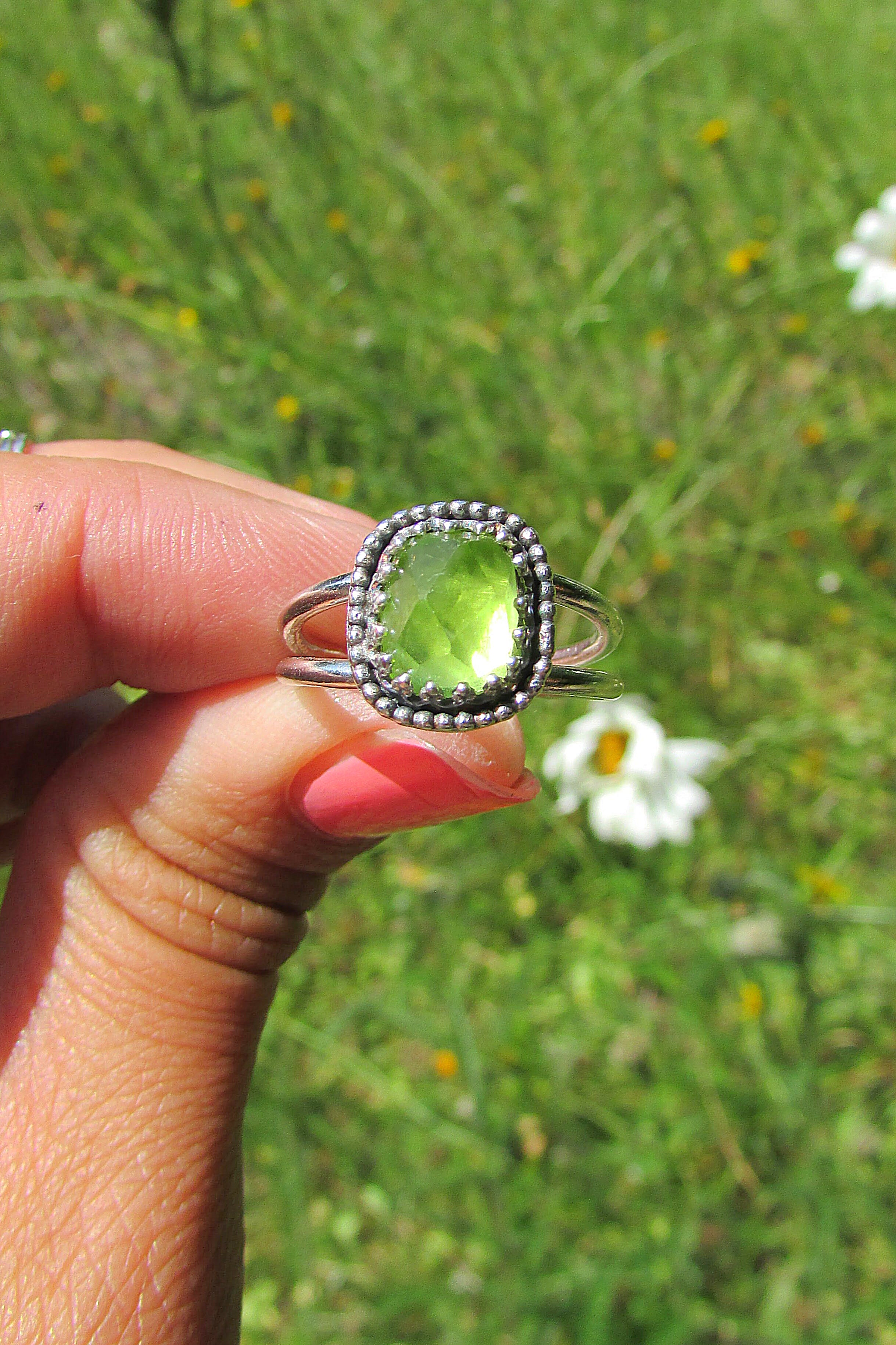 Musgo Peridot Ring